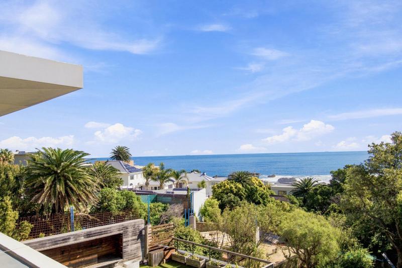 6 Bedroom Property for Sale in Camps Bay Western Cape
